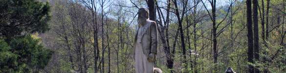 William Anderson "Devil Anse" Hatfield Grave